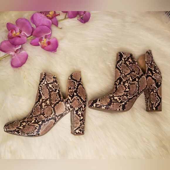 🆕️ Lane Bryant Brown 11 Wide Snake Animal Print Cut-out Round Toe Ankle Boots - Picture 8 of 11